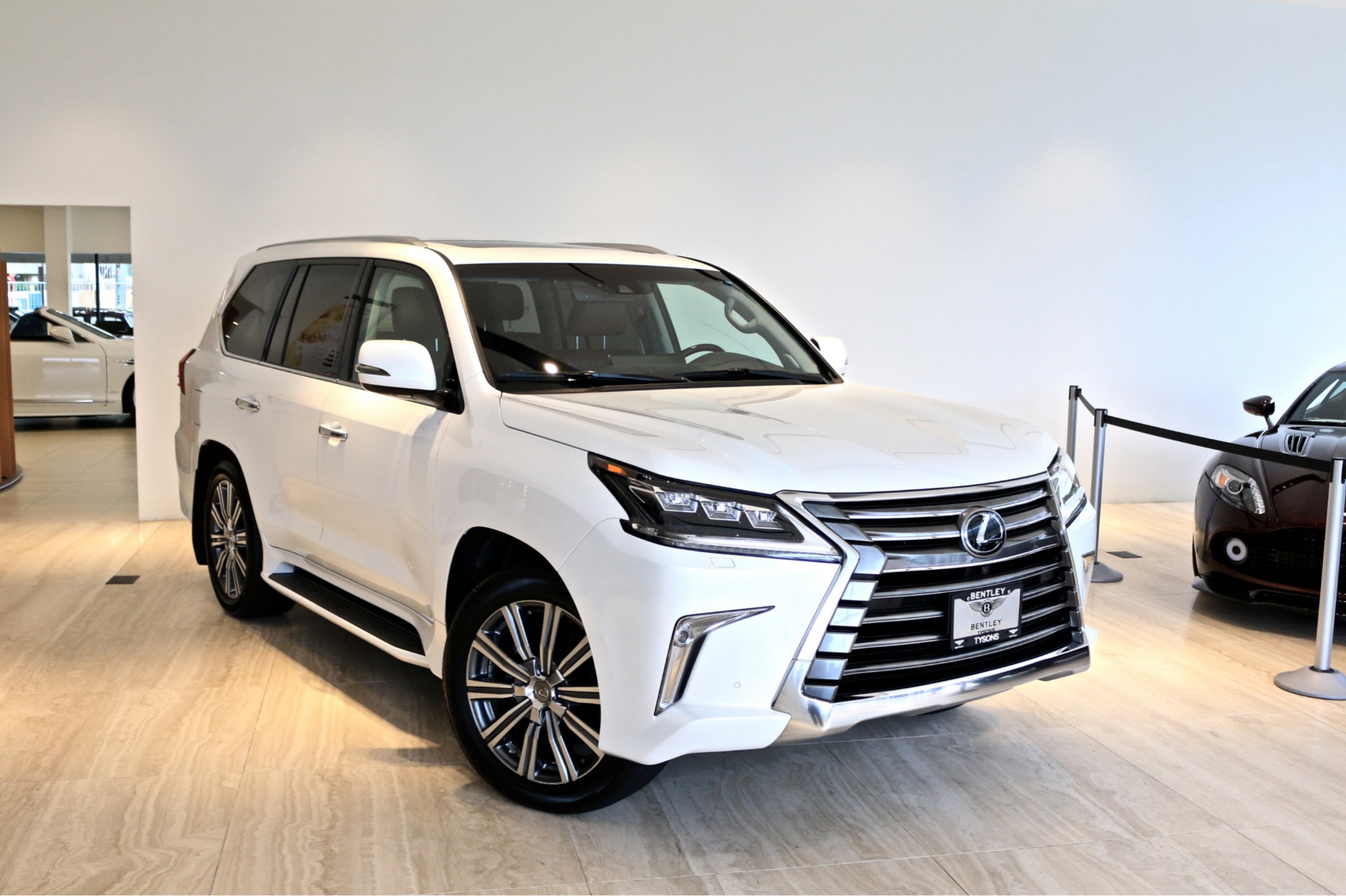 Lexus LX 570 2016 Р±РµР»С‹Р№