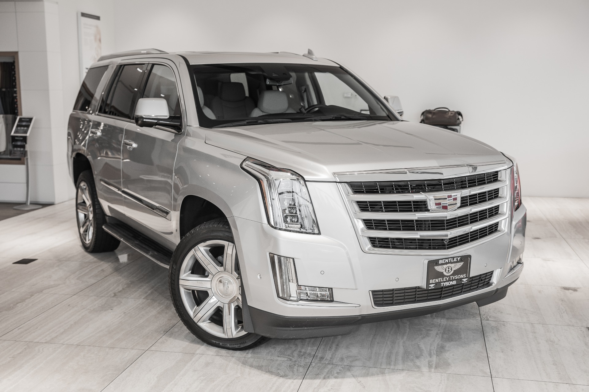 Used 2017 Cadillac Escalade Luxury For Sale (Sold) Exclusive