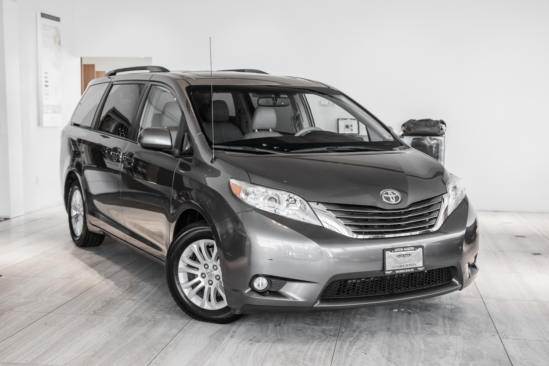 Used 2014 Toyota Sienna For Sale (Sold) | Exclusive Automotive Group ...