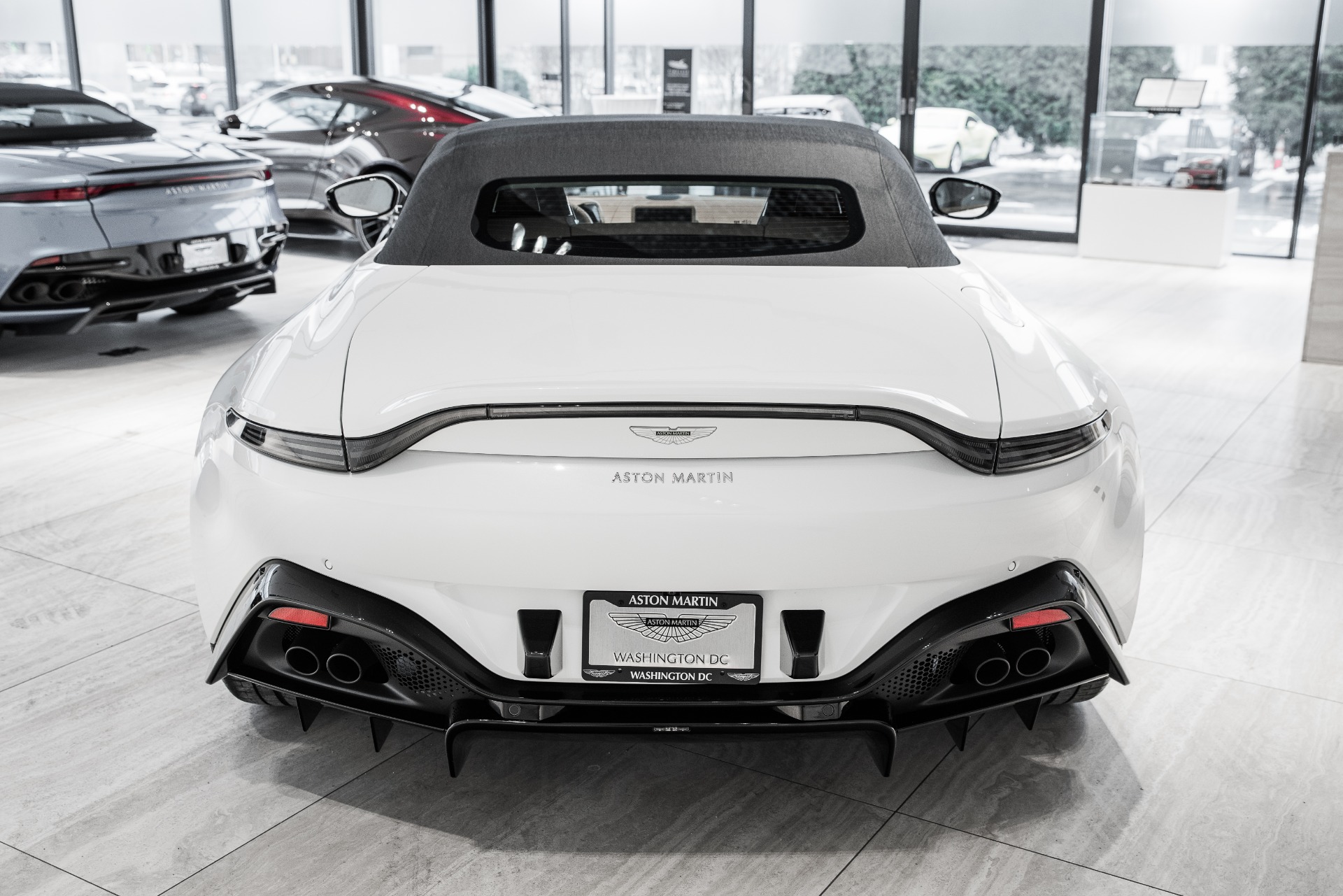 Aston Martin ガーメントバッグ 非売品 New 2021 Aston Martin Vantage For Sale | Exclusive Automotive