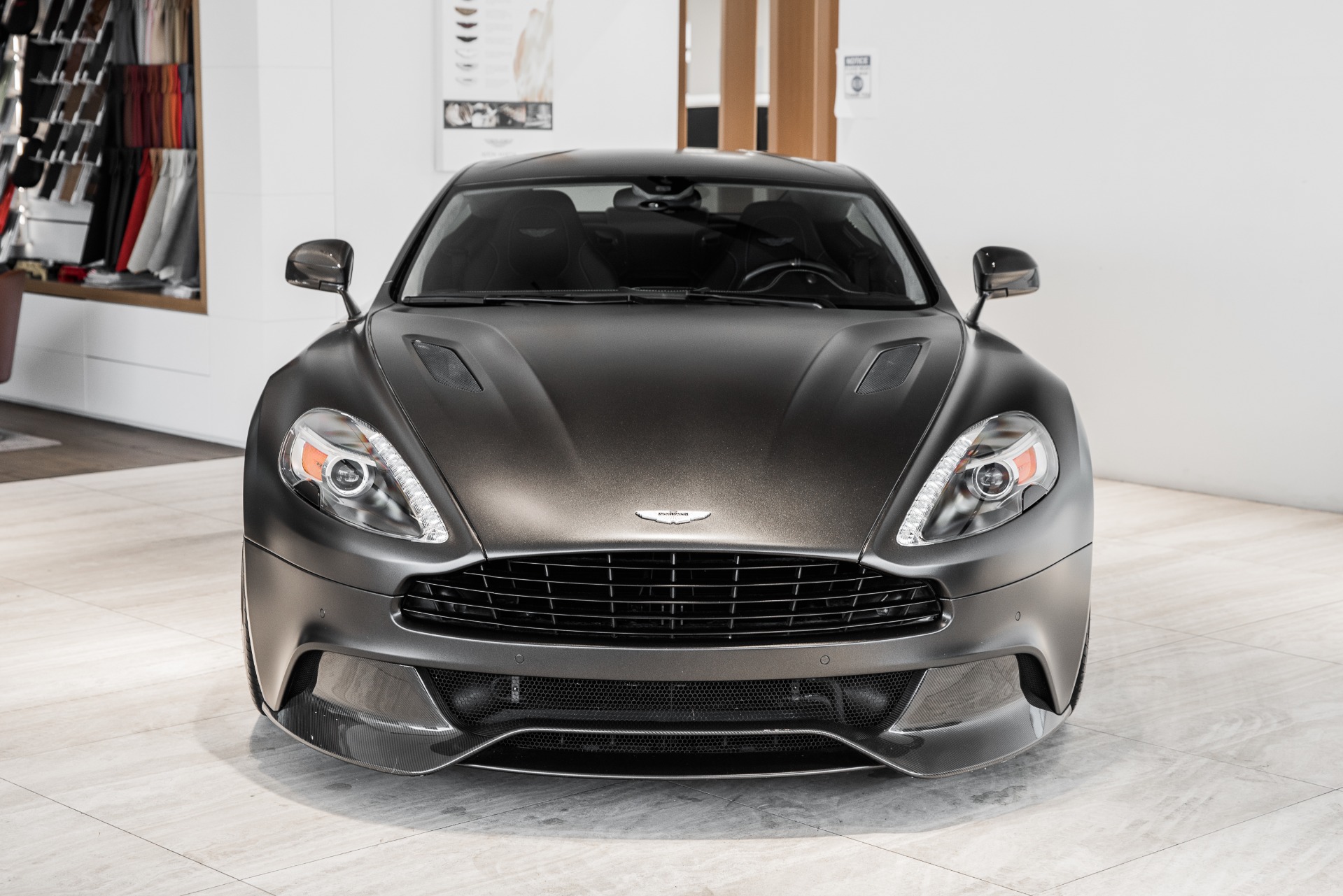 リール VANQUISH - vanquish 2014_aston-martin_vanquish-