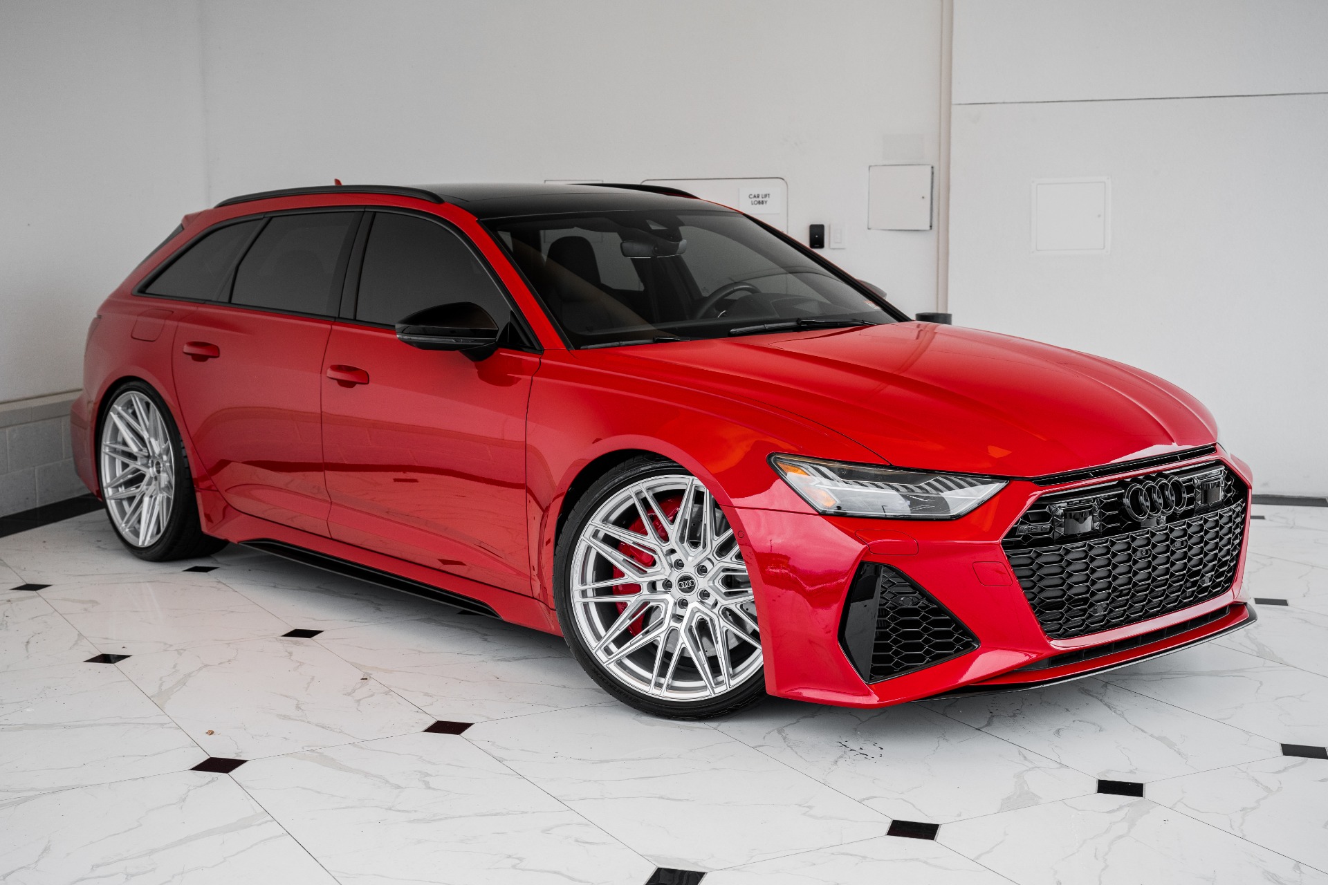 Hatch Kit | AUDI RS6 AVANT 2021 Hatch Kit | AUDI RS6 AVANT 2021
