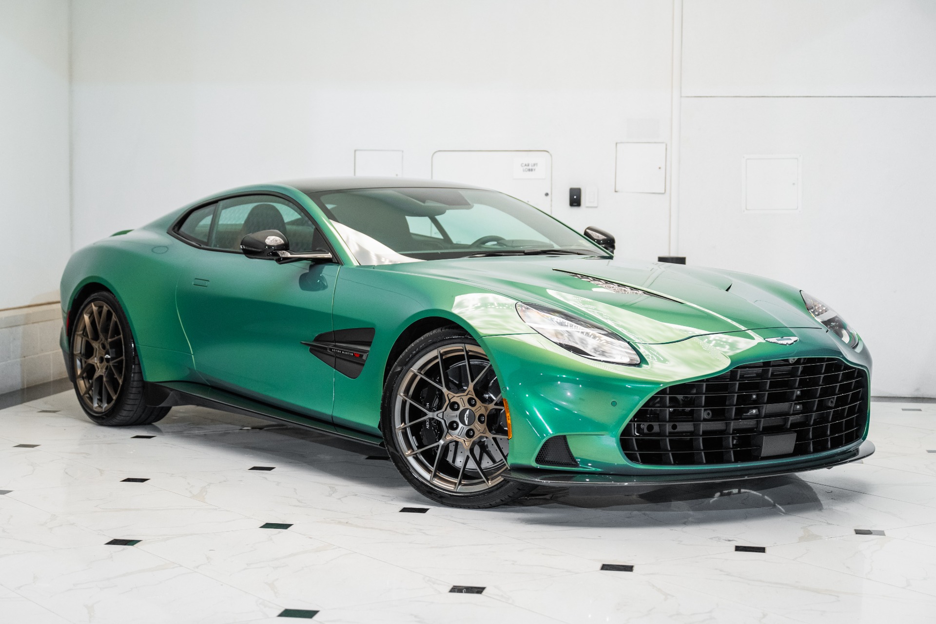 Used 2025 Aston Martin Vanquish Coupe For Sale ($529,995