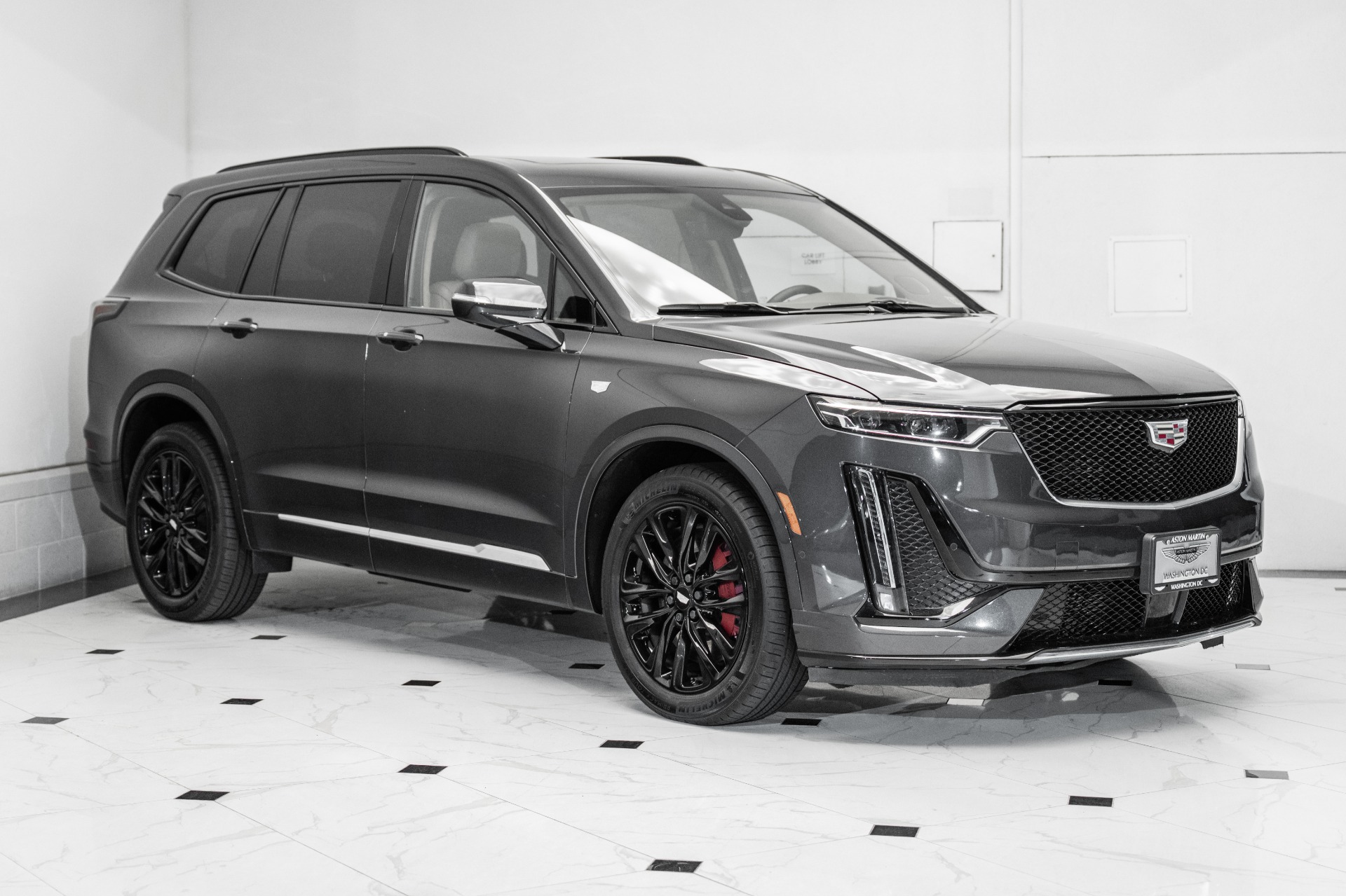 Used-2022-Cadillac-XT6-Sport-