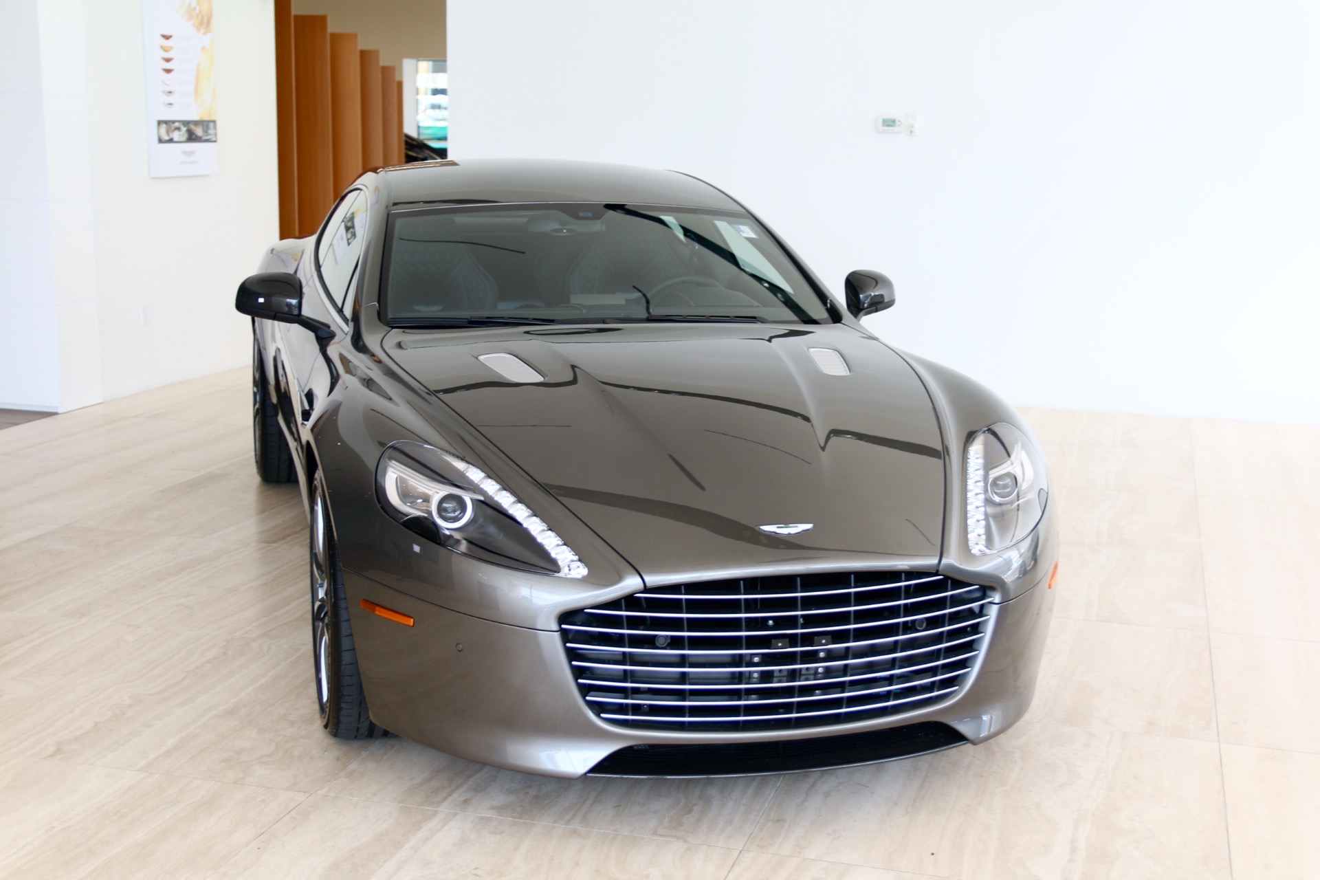 Aston Martin rapide 2017